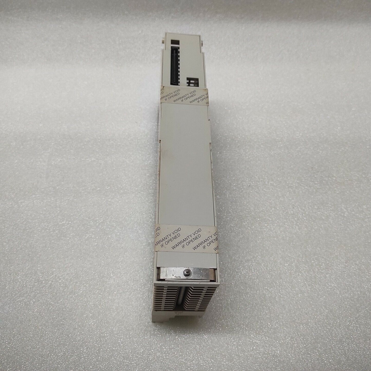 SE 140DDO84300 10-60 VDC OUTPUT MODULE 