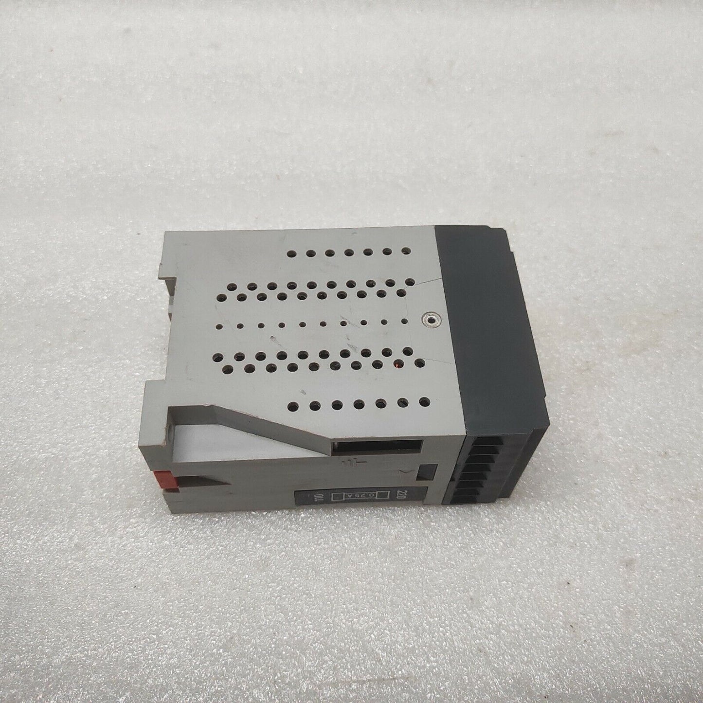 Telemecanique NY2 A21 Intrinsically Safe Barrier Relay NY2A21 110-220V AC