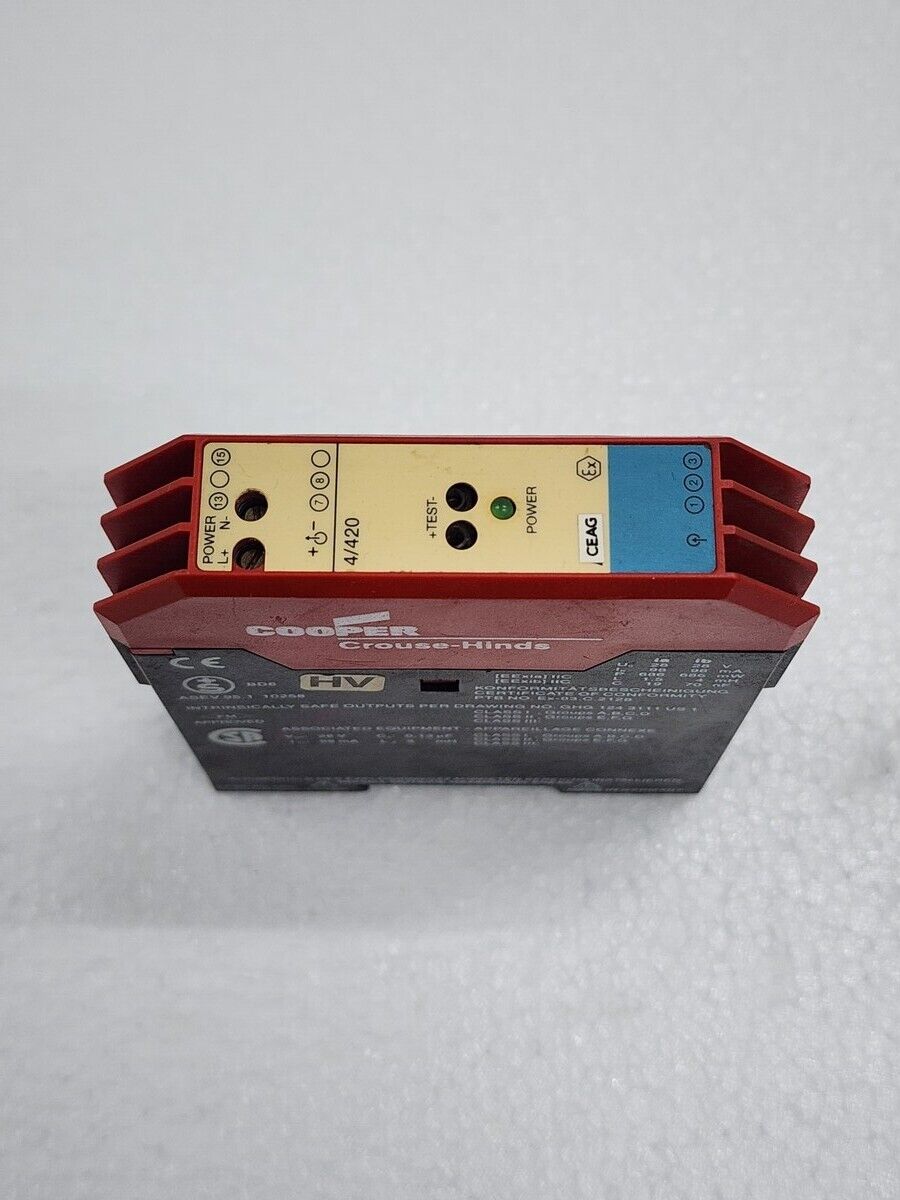 COOPER CROUSE-HINDS GHG 124 3111D1006 TRANSMITTER SUPPLY 24V ST 4 420