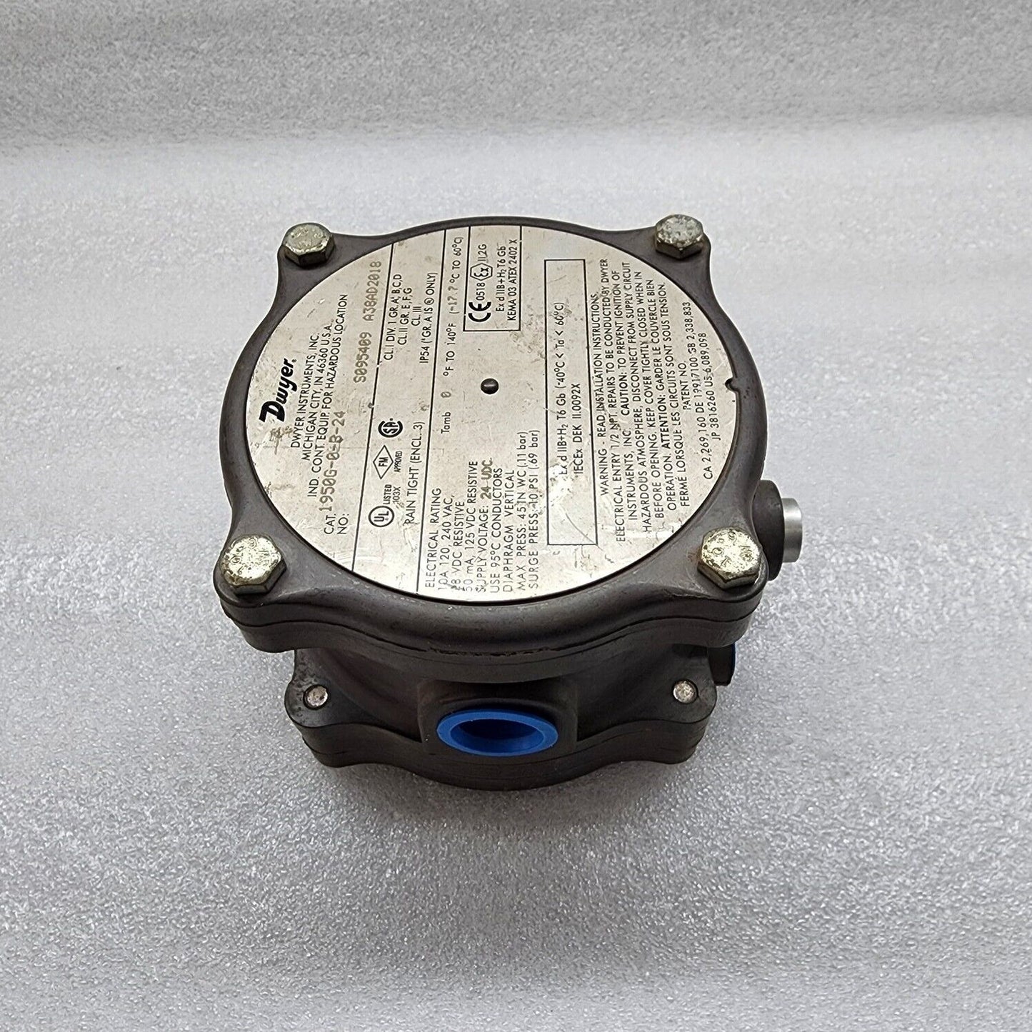 DWYER 1950G-0-B-24 PRESSURE SWITCH