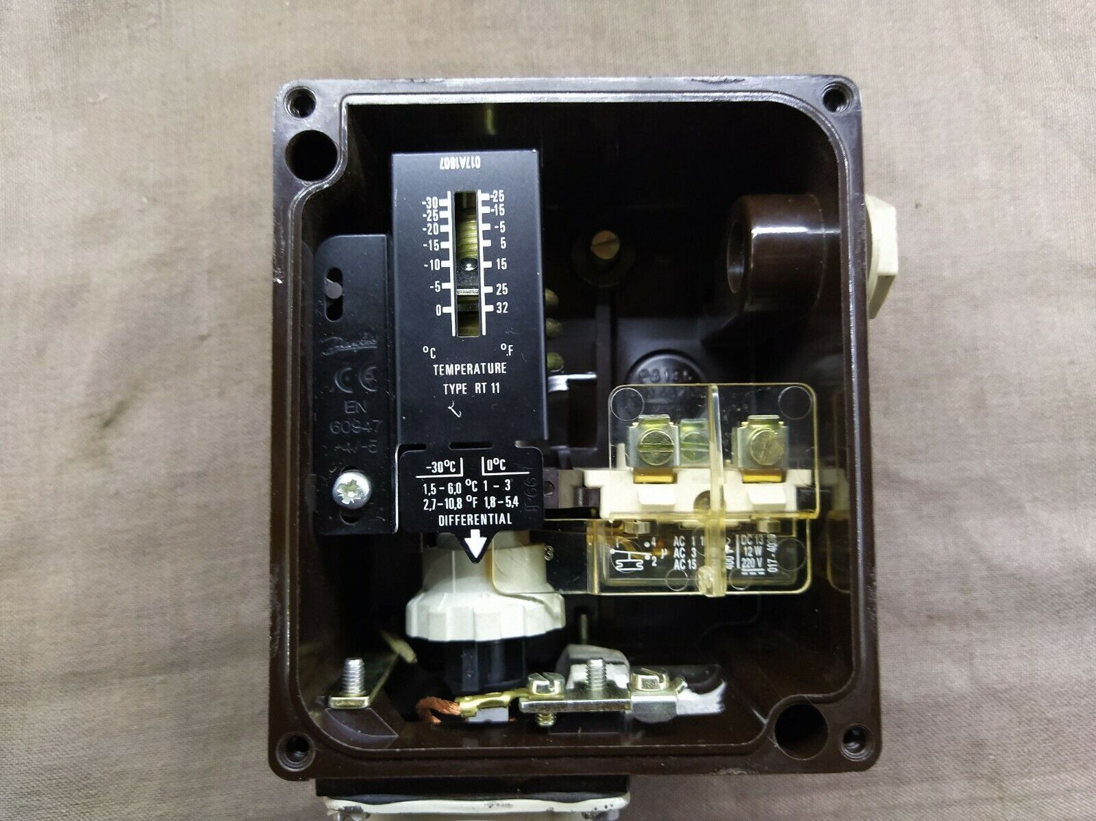 Danfoss RT11 017-5083 Thermostat