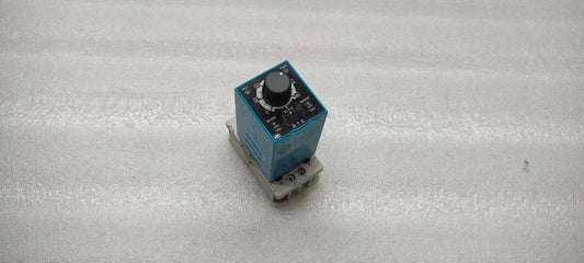 IDEC RTE-P1AD24 ELECTRONIC TIMER 24VAC-DC