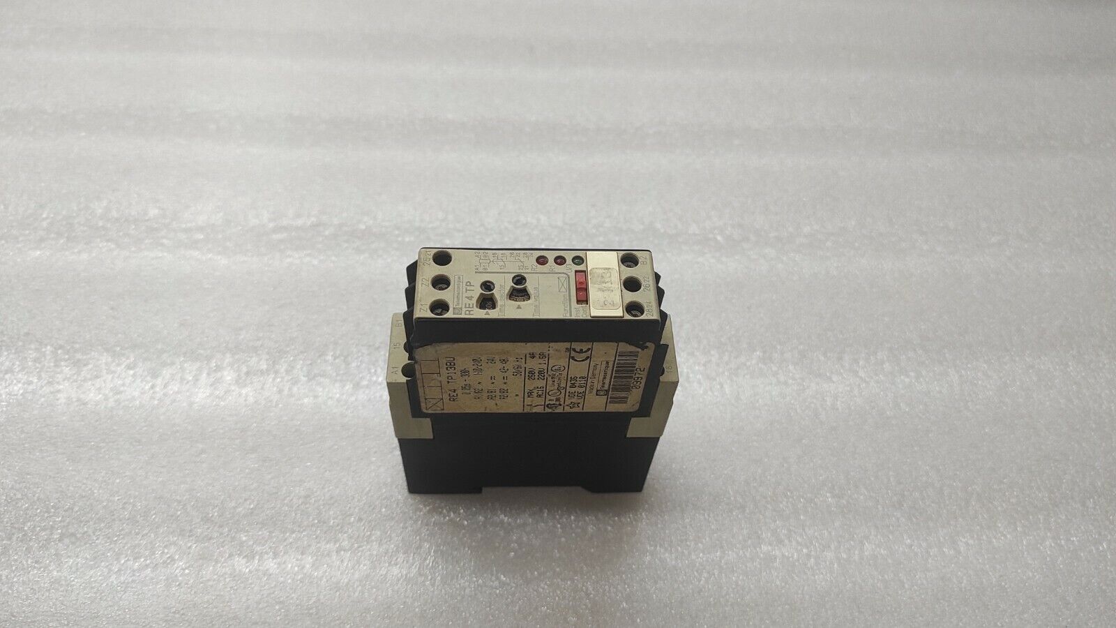 TELEMECANIQUE RE4 TP13BU TIME DELAY RELAY 09972 110-240V/24V/42-48V 0.05S-300H