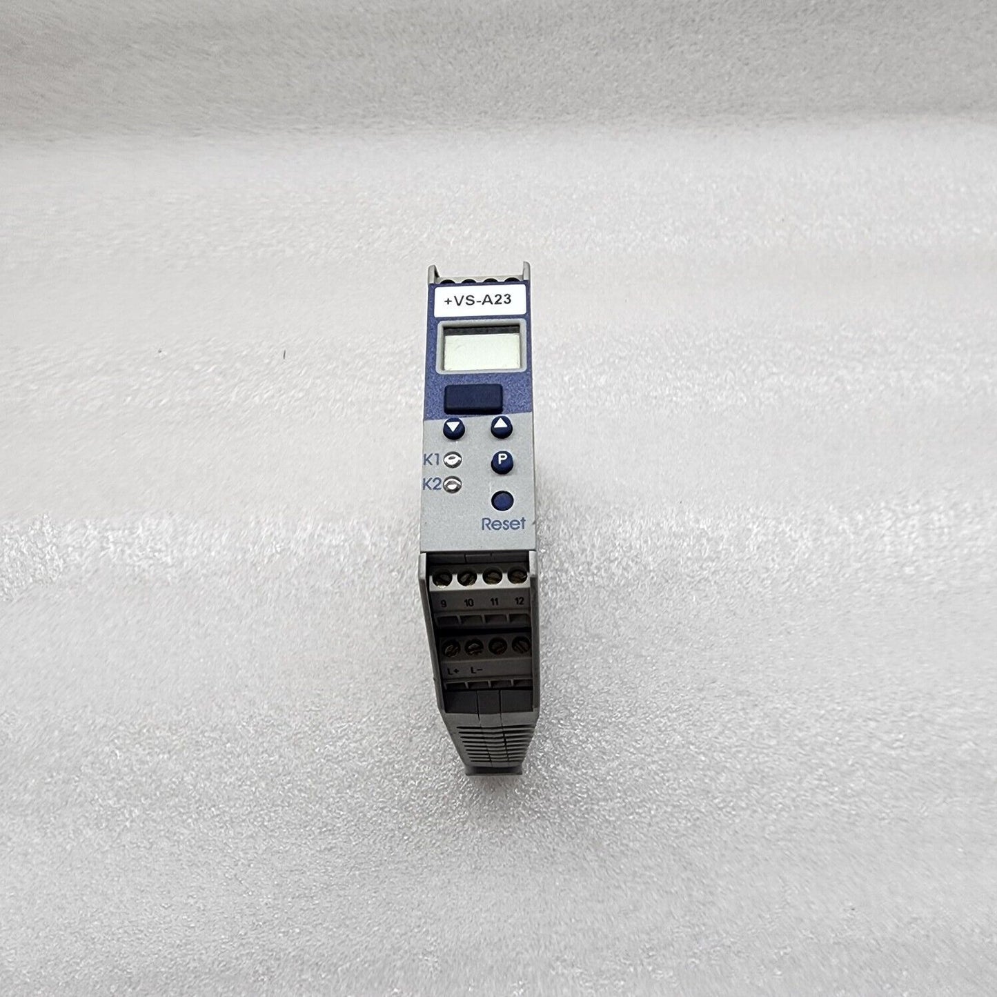 JUMO 701140/9999-999-22-064 TEMPERATURE LIMITER 20-53V AC/DC