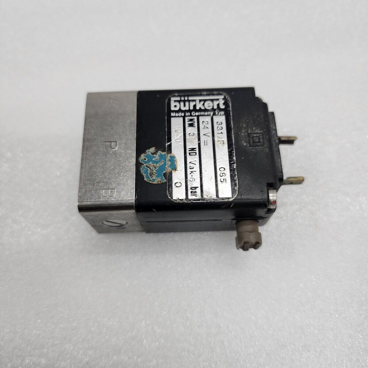BURKERT 331/F 085 SOLENOID VALVE 24VDC