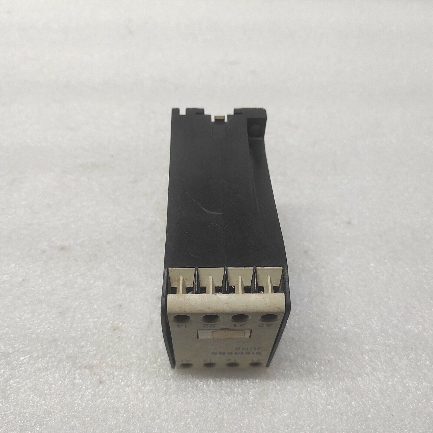 SIEMENS 3UN8-002 THERMAL MOTOR PROTECTION MODULE 110-115V