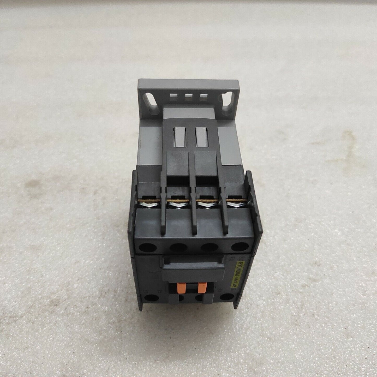 HYUNDAI ELECTRIC UMX22 MAGNETIC CONTACTOR COIL VOLTAGE 100-110V 