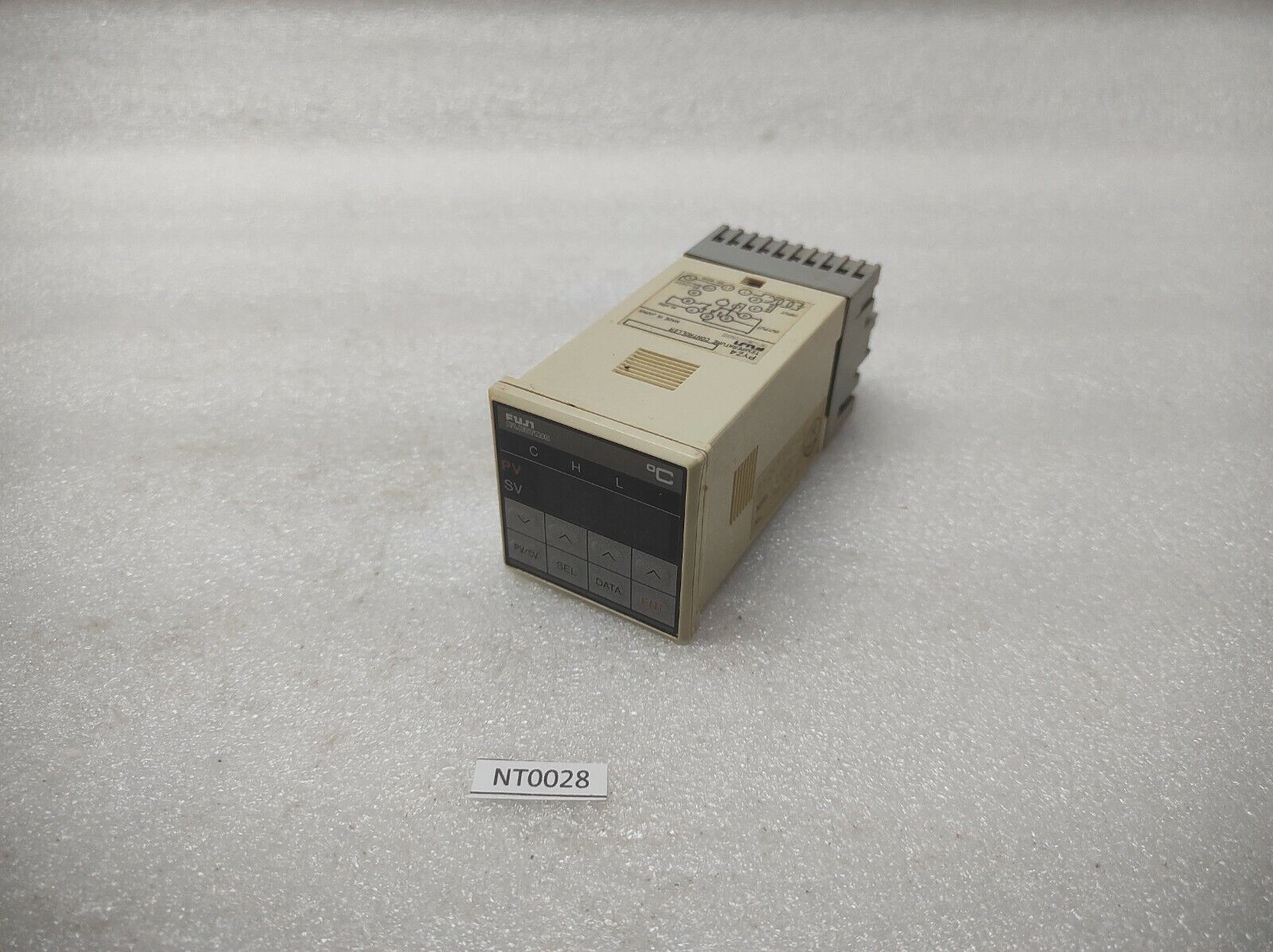 FUJI ELECTRIC PZY4 TEMPERATURE CONTROLLER 85-265V