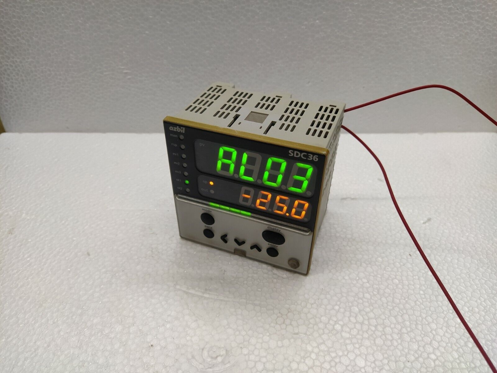 Yamatake Azbil SDC 36 Digital Indicating Controller C36TC0UA4000 SDC36 100-240V