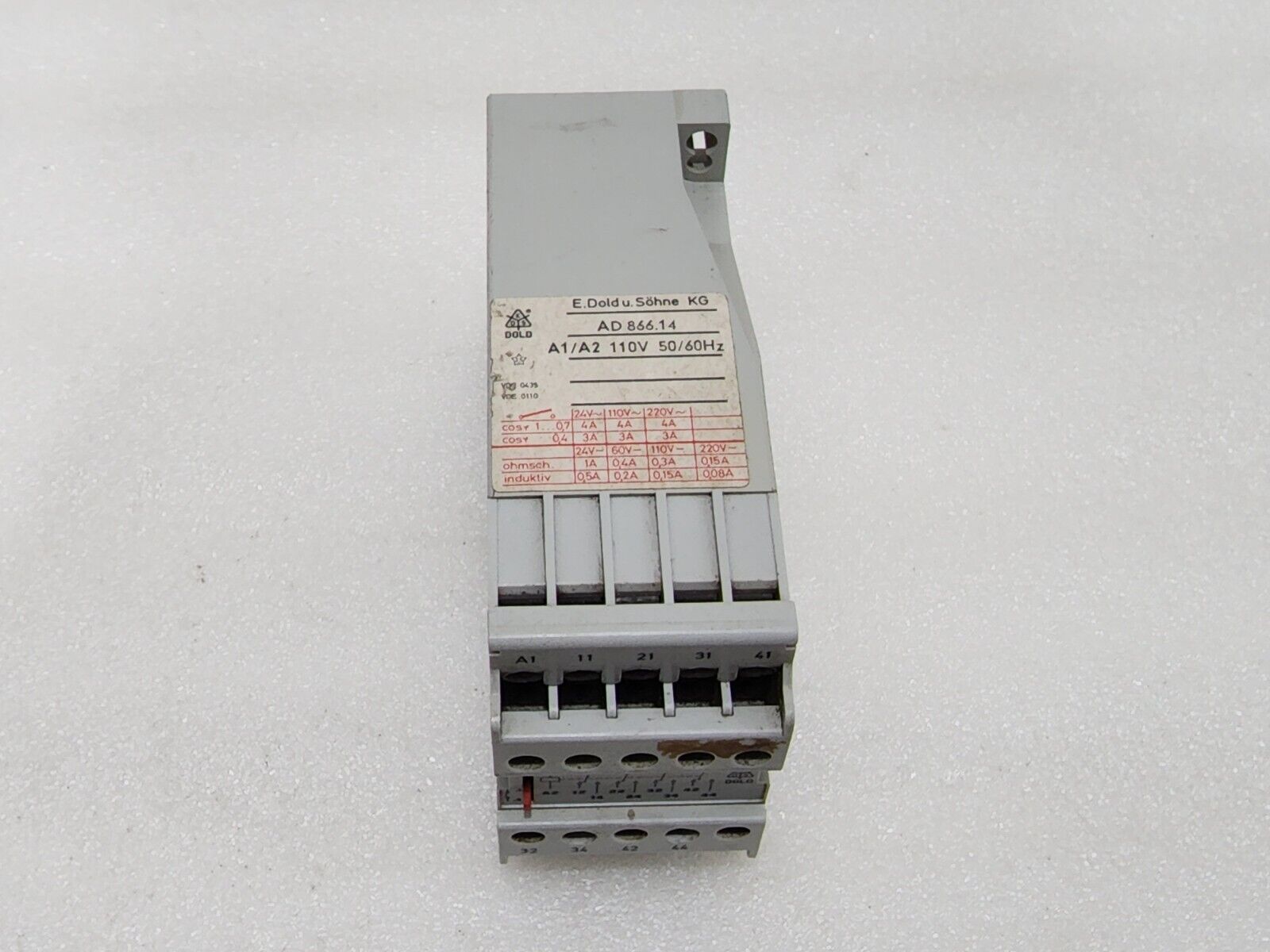 DOLD AD 866.14 SWITCHING RELAY 110V