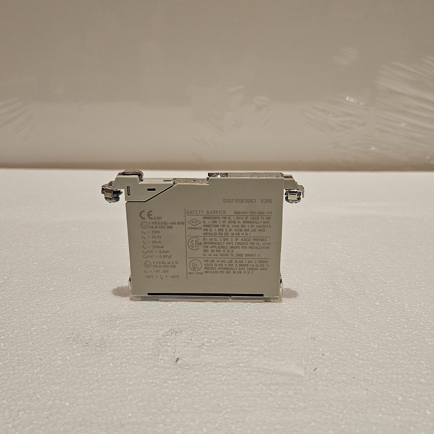 STAHL 9001/01-252-060-141 SAFETY BARRIER