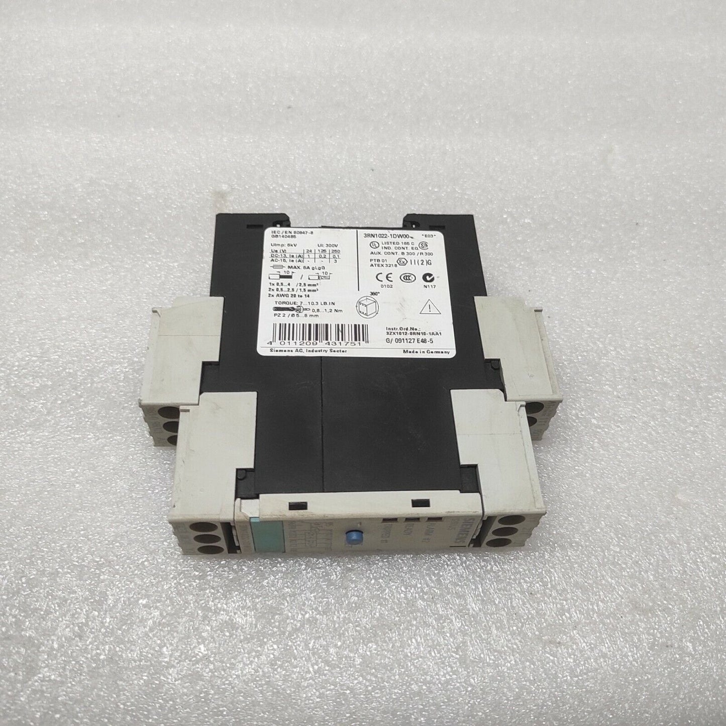 SIEMENS 3RN1022-1DW00 TEMPERATURE MONITORING RELAY 24-240VUC