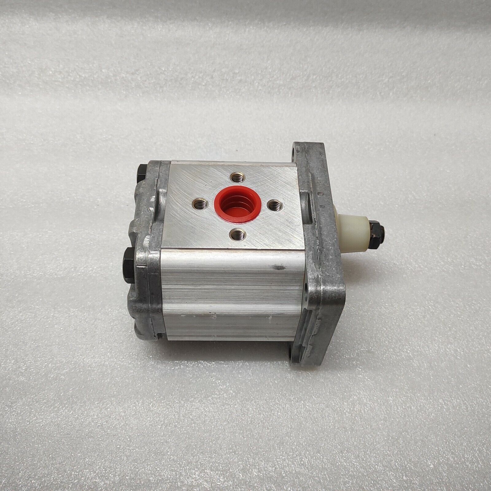 SNP2NN/017RN01BAP1C7C3NNNN/NNNNN GEAR PUMP 111.20.222.00