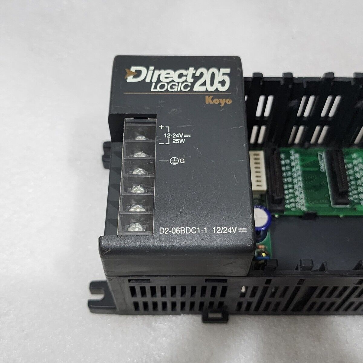 KOYO D2-06BDC1-1 DIRECT LOGICE 205 POWER SUPPLY WITH RACK