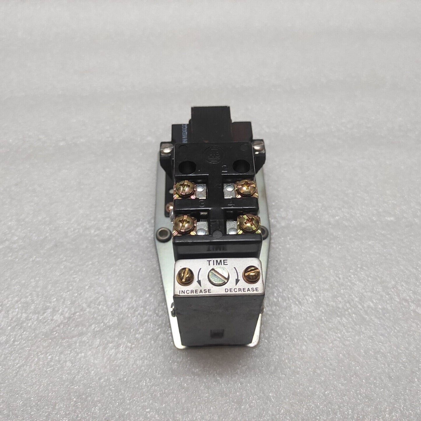 ALLEN BRADLEY BULLETIN 849A CAT 849A-ZOD24 PNEUMATIC TIMING RELAY COIL VOLTAGE 1