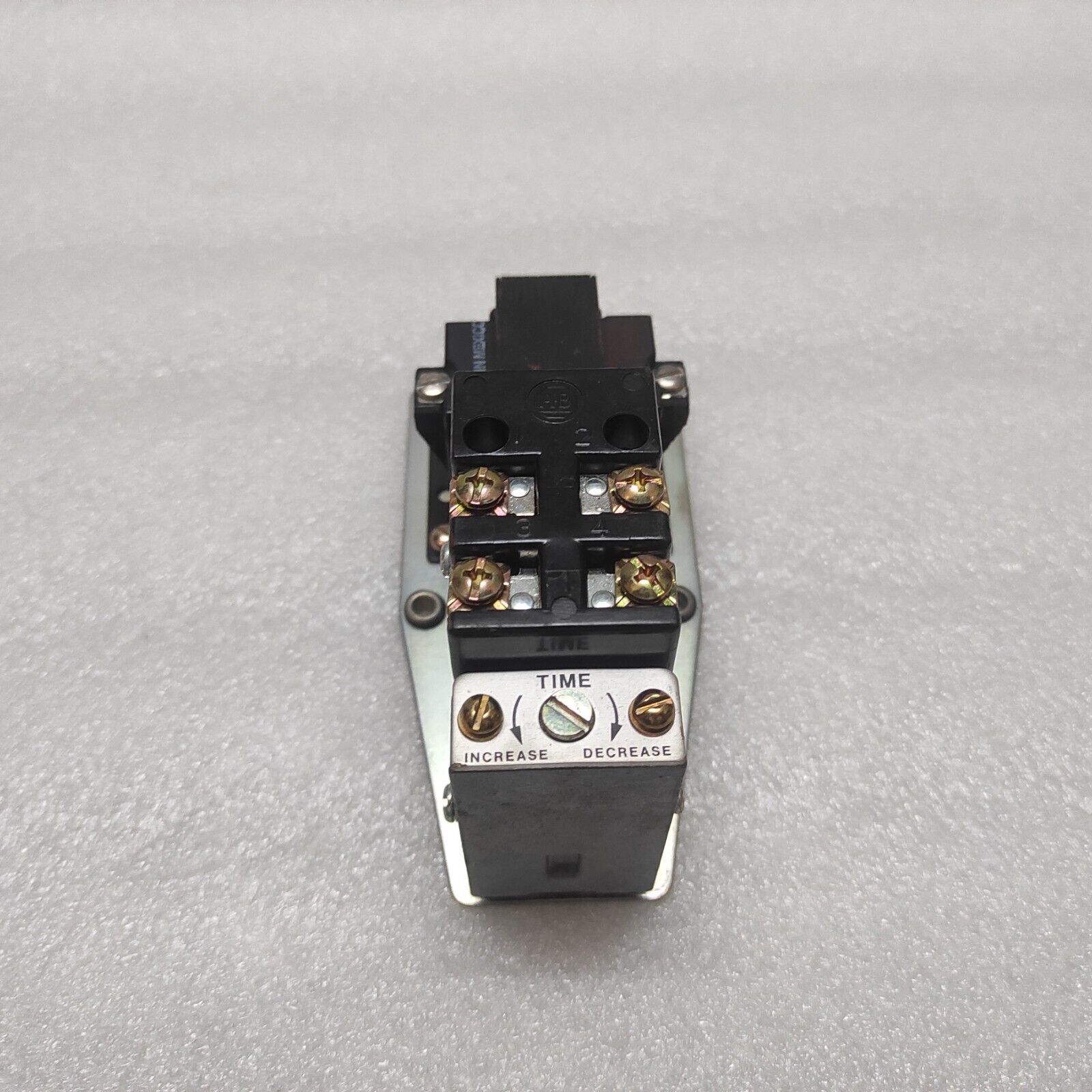 ALLEN BRADLEY BULLETIN 849A CAT 849A-ZOD24 PNEUMATIC TIMING RELAY COIL VOLTAGE 1