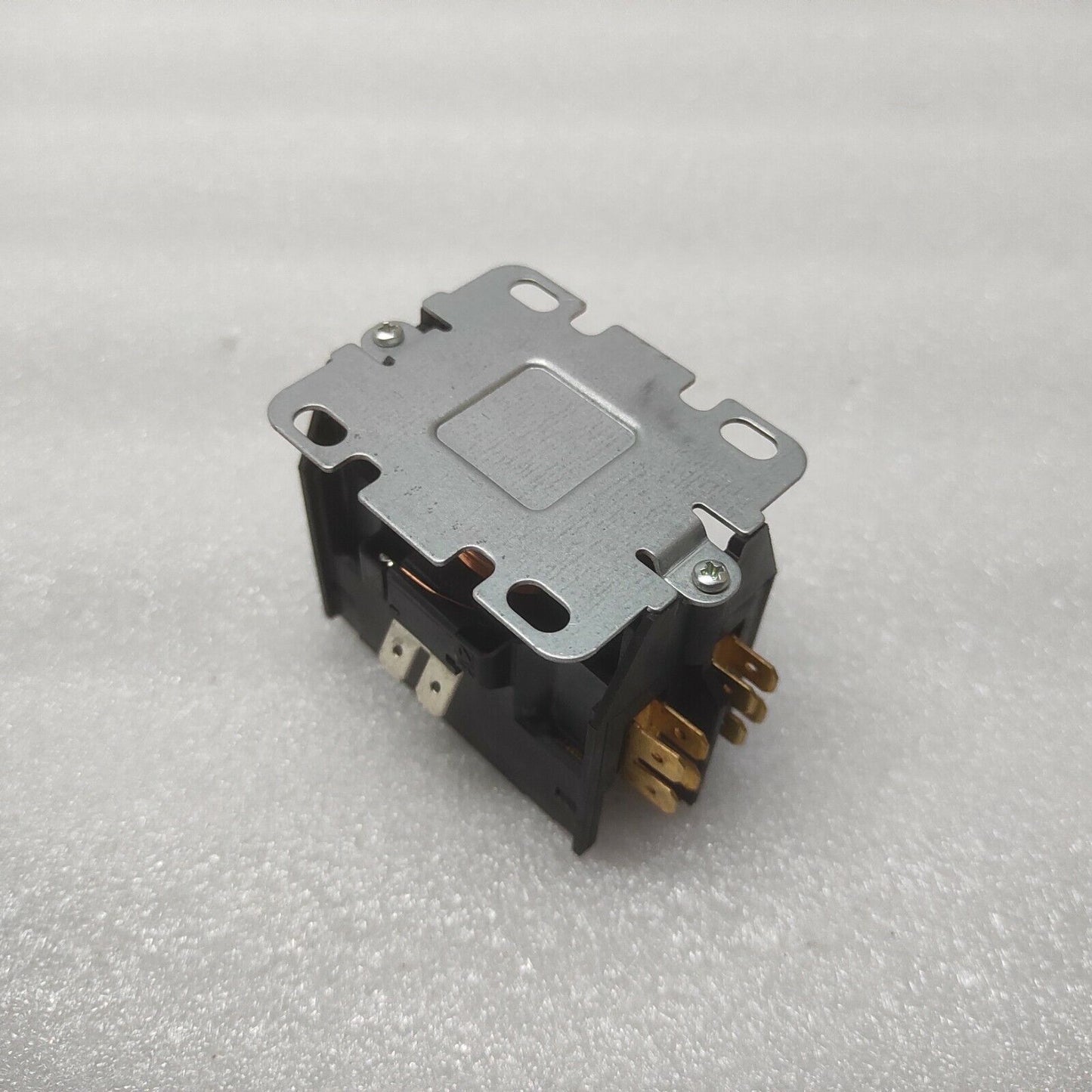 XIAMEN HONGMEI XMC0-322-EBBC012 CONTACTOR HN52KC024 COIL VOLTAGE 24VAC