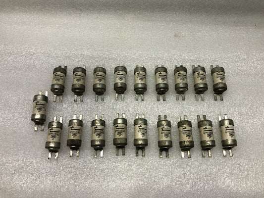 BUSSMANN NITD32M63 BRITISH STANDARD FUSE 32A 415VAC 80kA LOT OF 9 UNIT