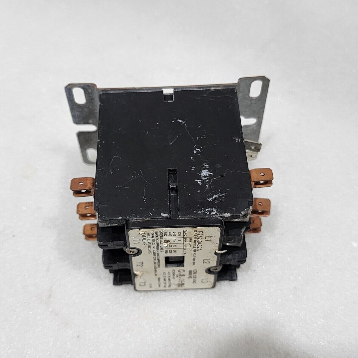 CARRIER P282-0432A 3-POLE MAGNETIC CONTACTOR 40A HCCY3XT04CG102 COIL VOLTAGE: 12