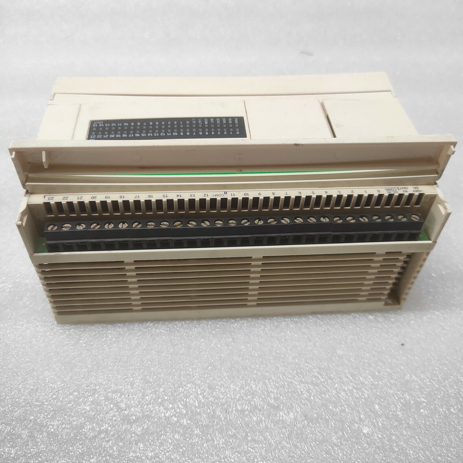 SE TWDLCAE40DRF TWIDO COMPACT PLC 100-240VAC