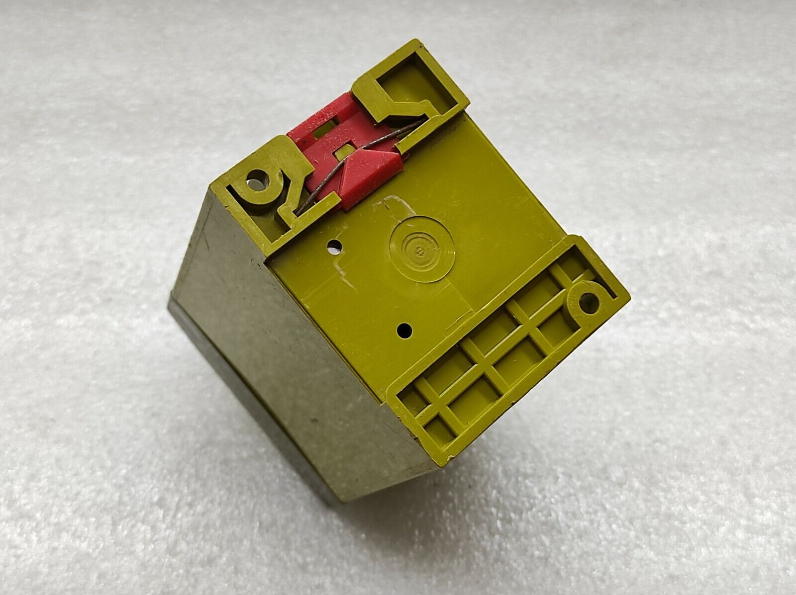 COEL P2E TIME DELAY RELAY 110V 0-5 SEC