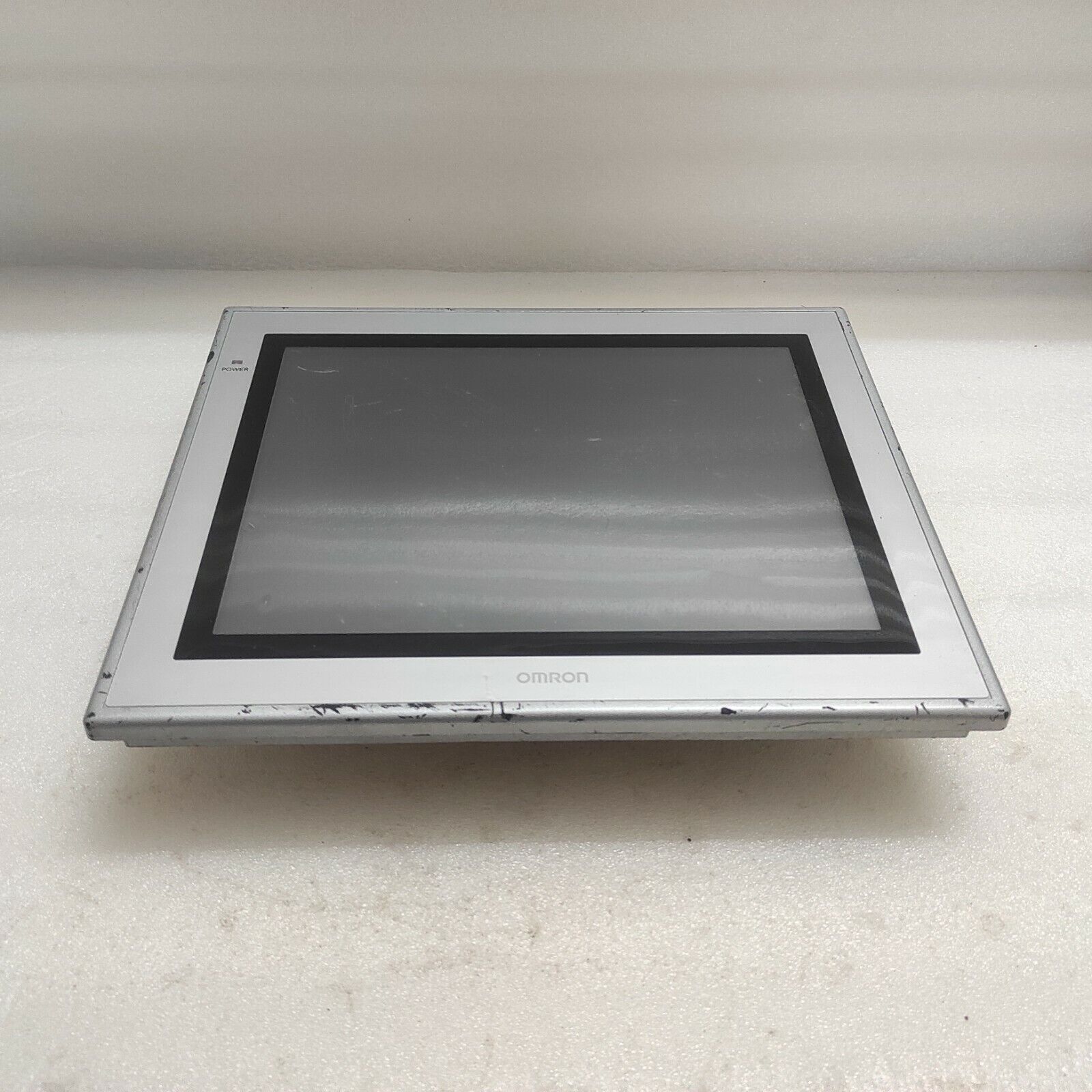 OMRON FH-MT12 TOUCH PANEL MONITOR 24VDC