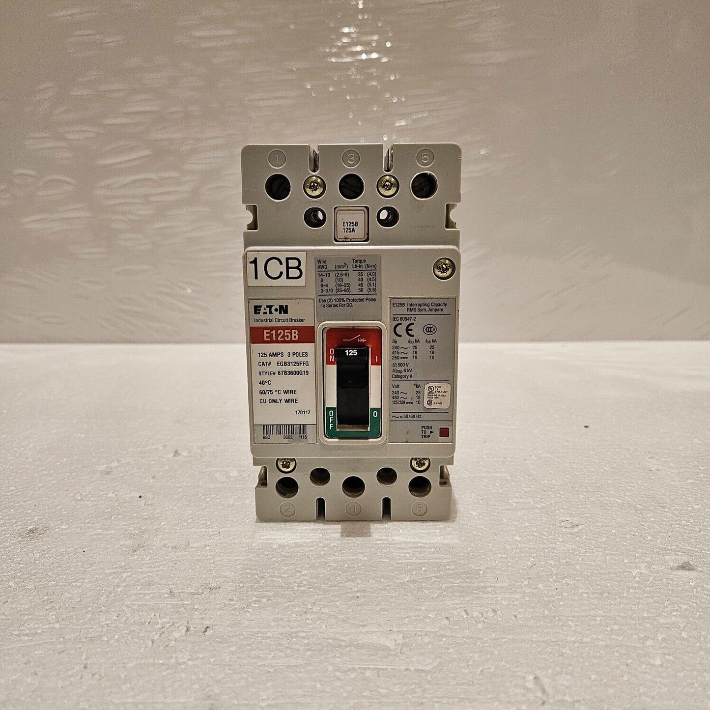 EATON EGB3125FFG 3-POLE CIRCUIT BREAKER 125A