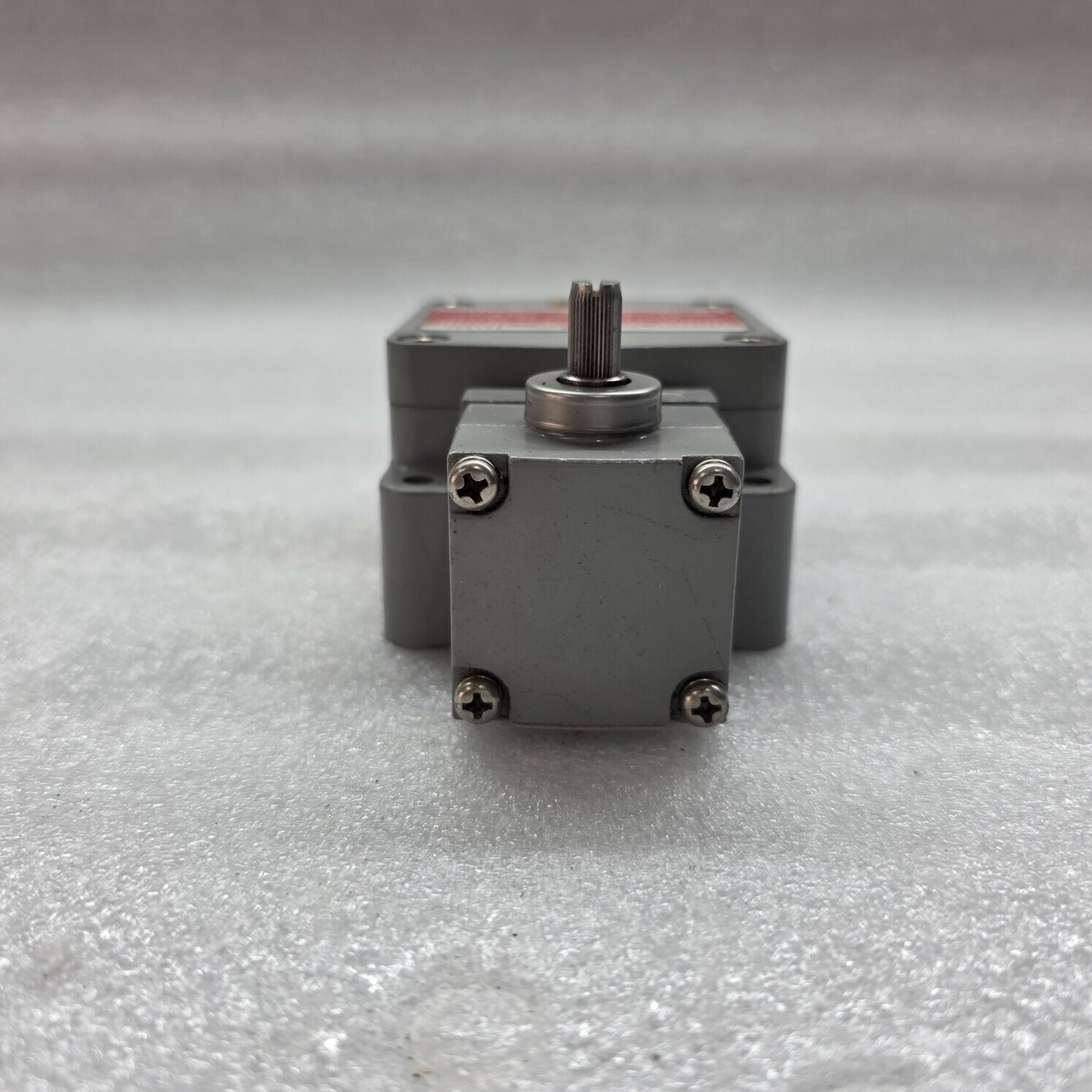 AZBIL 05T601 EXPLOSION PROOF SWITCH 1LX5003