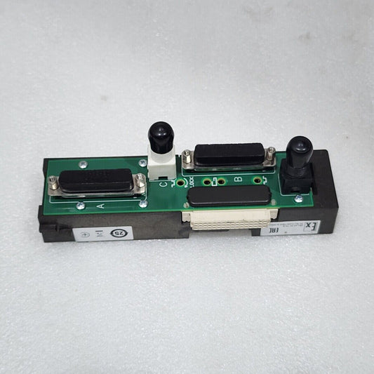 FISCHER DUAL RIGHT EXTENDER 12P3373X032 REV F KJ4001X1-NA1 EMERSON ROSEMOUNT NEW