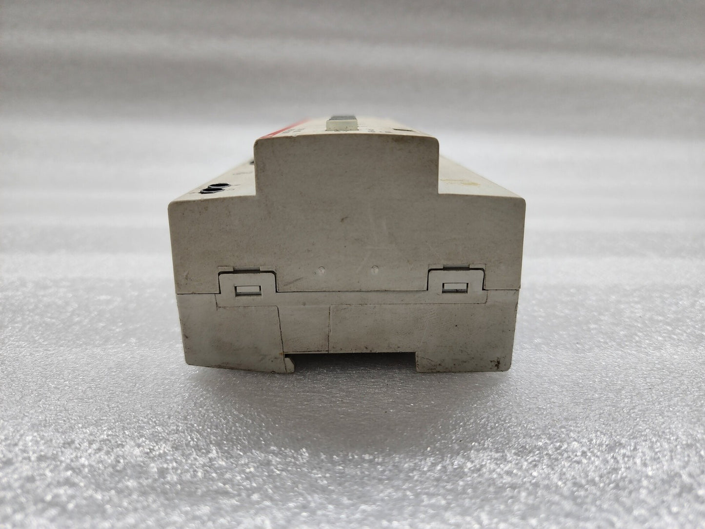 ABB UD/S 4.210.2 UNIVERSAL DIMMING ACTUATOR 6197/12-101-500