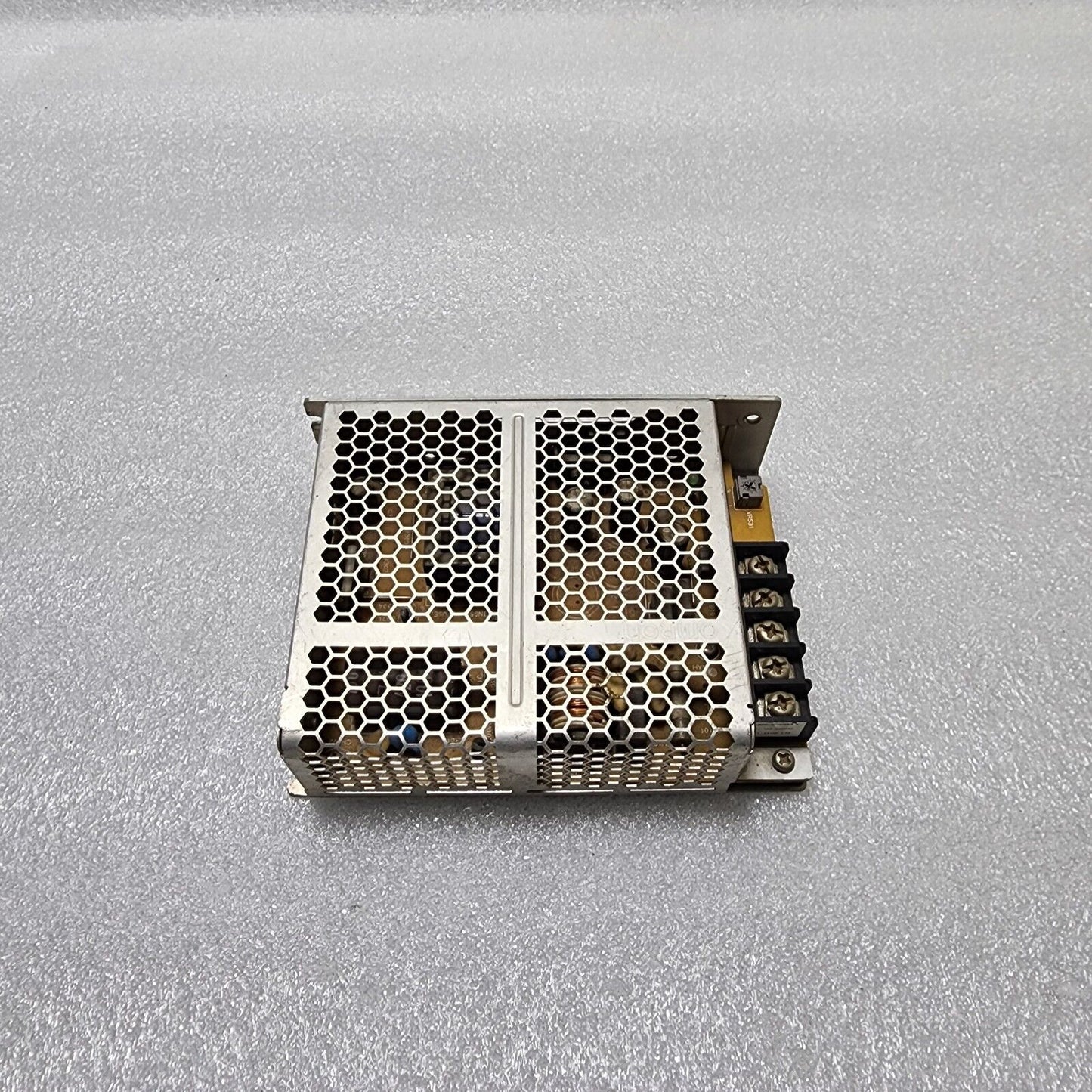 OMRON S8FS-C05024 POWER SUPPLY 24VDC 2.2A