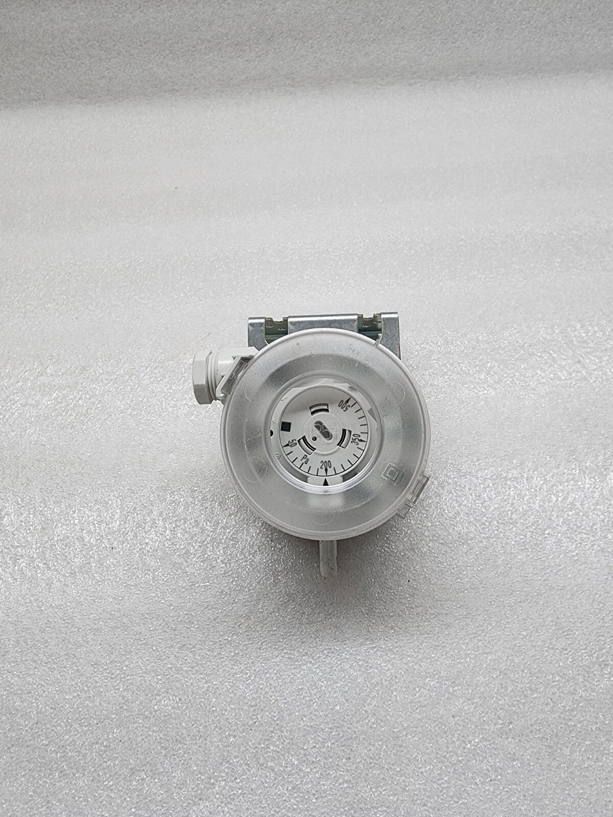 SIEMENS QBM81-5 DIFFERENTIAL PRESSURE MONITOR 131121A