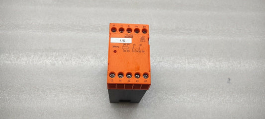 DOLD BA9038.12 THERMISTOR MOTOR PROTECTION RELAY 0029738 120VAC