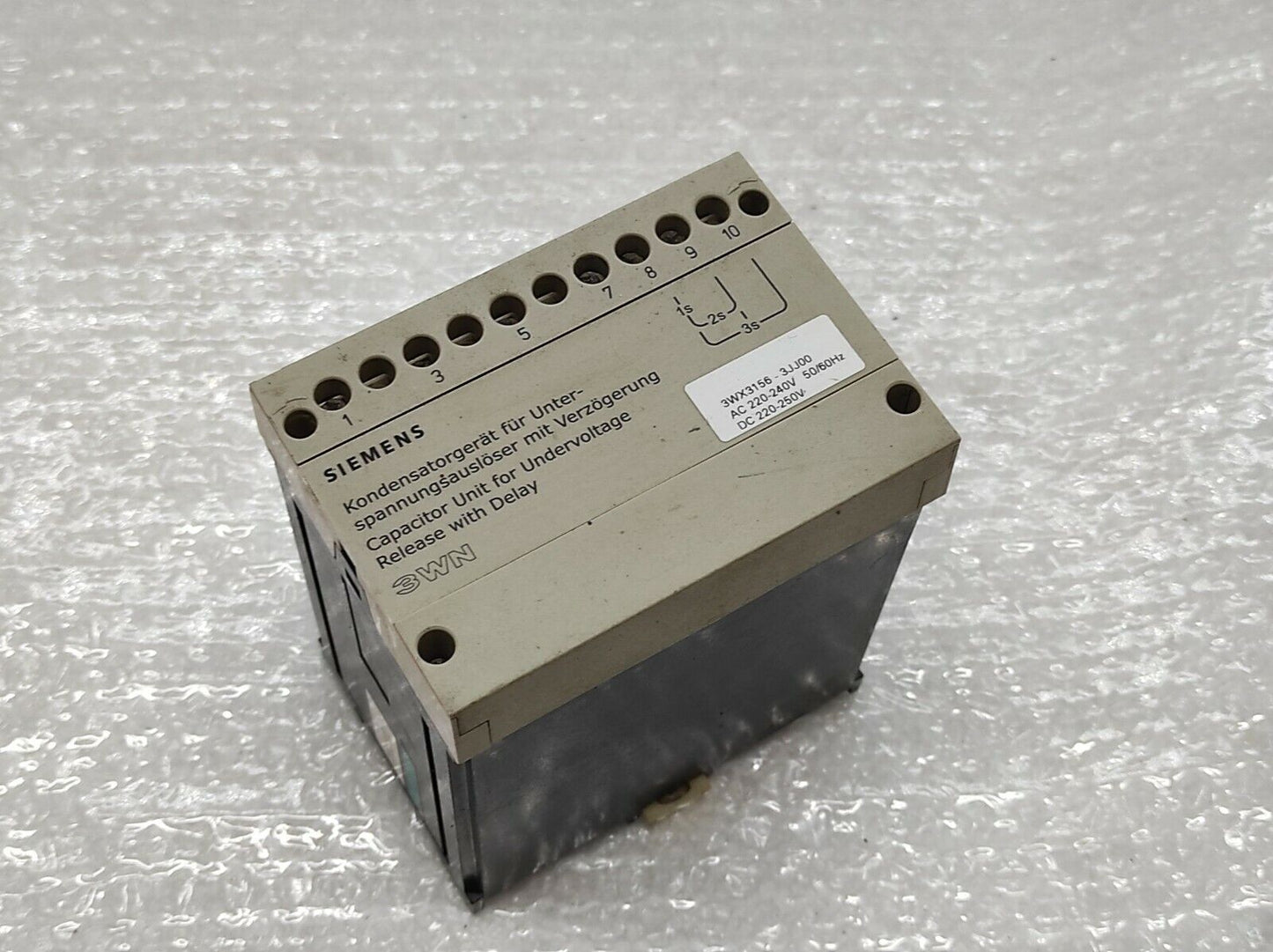 Siemens 3WN Capacitor Unit for Undervoltage Release With Delay 3WX3156-3JJ00 220