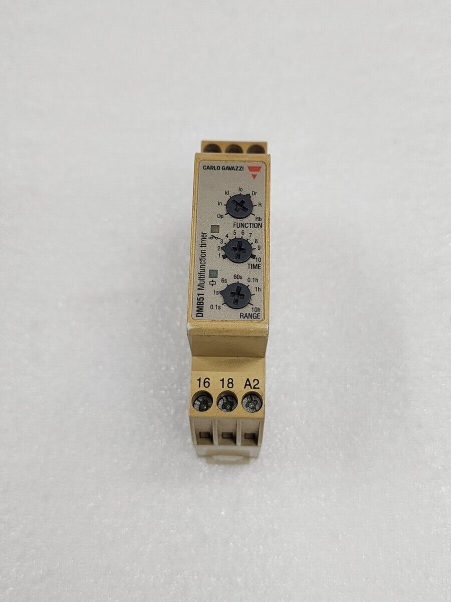 CARLO GAVAZZI DMB51CM24 MULTIFUNCTION TIMER 24-240VAC / 24VDC