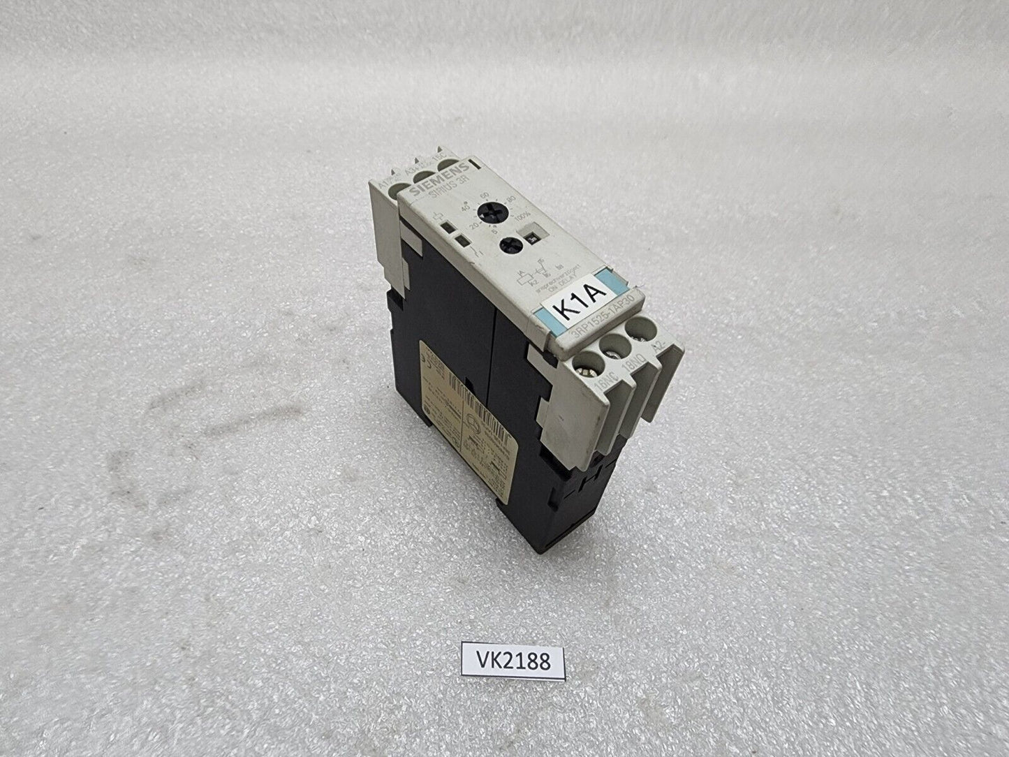 SIEMENS 3RP1525-1AP30 TIMING RELAY ON DELAY