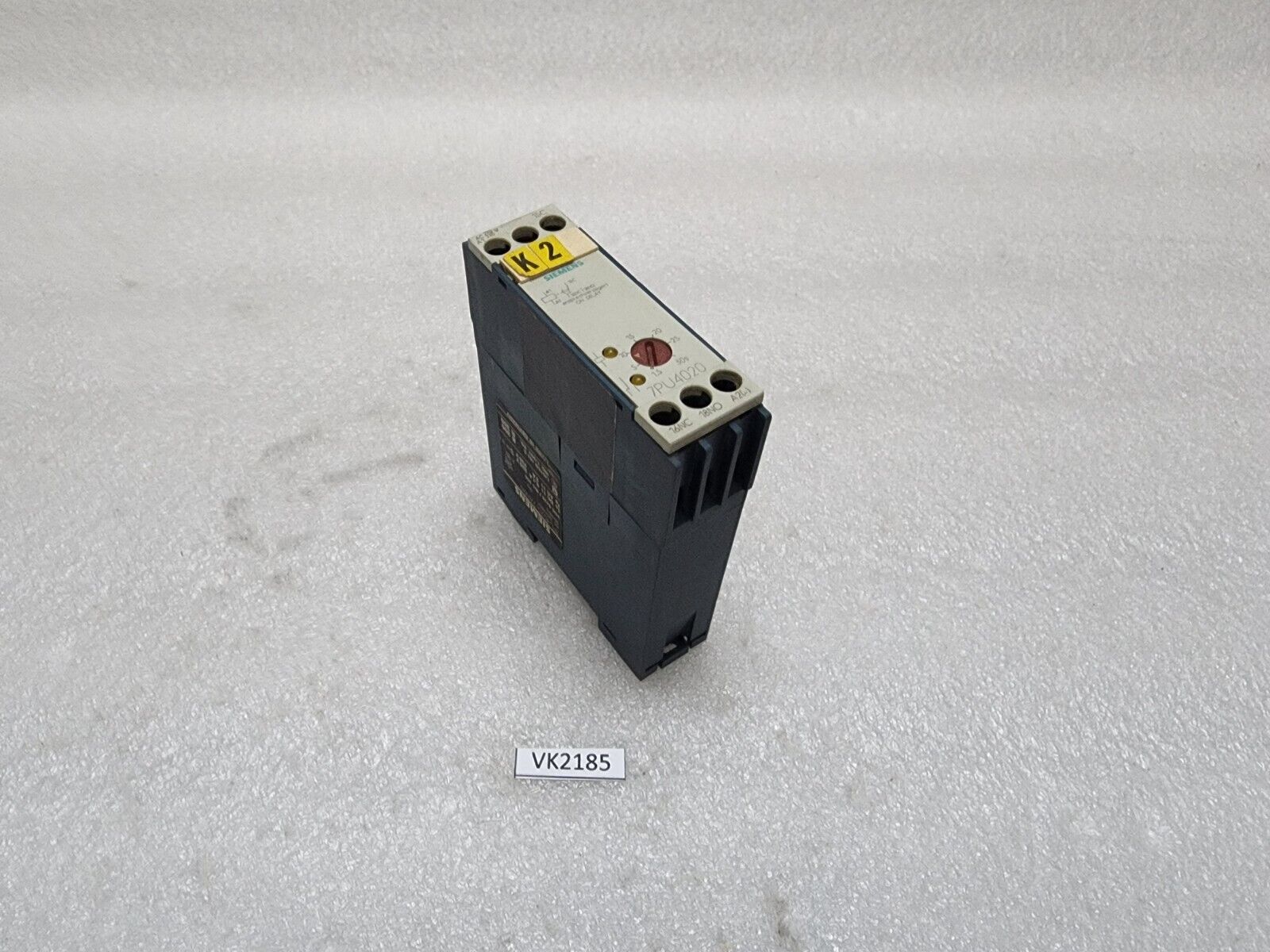 SIEMENS 7PU4020-2AN20 SOLID STATE TIME RELAY 