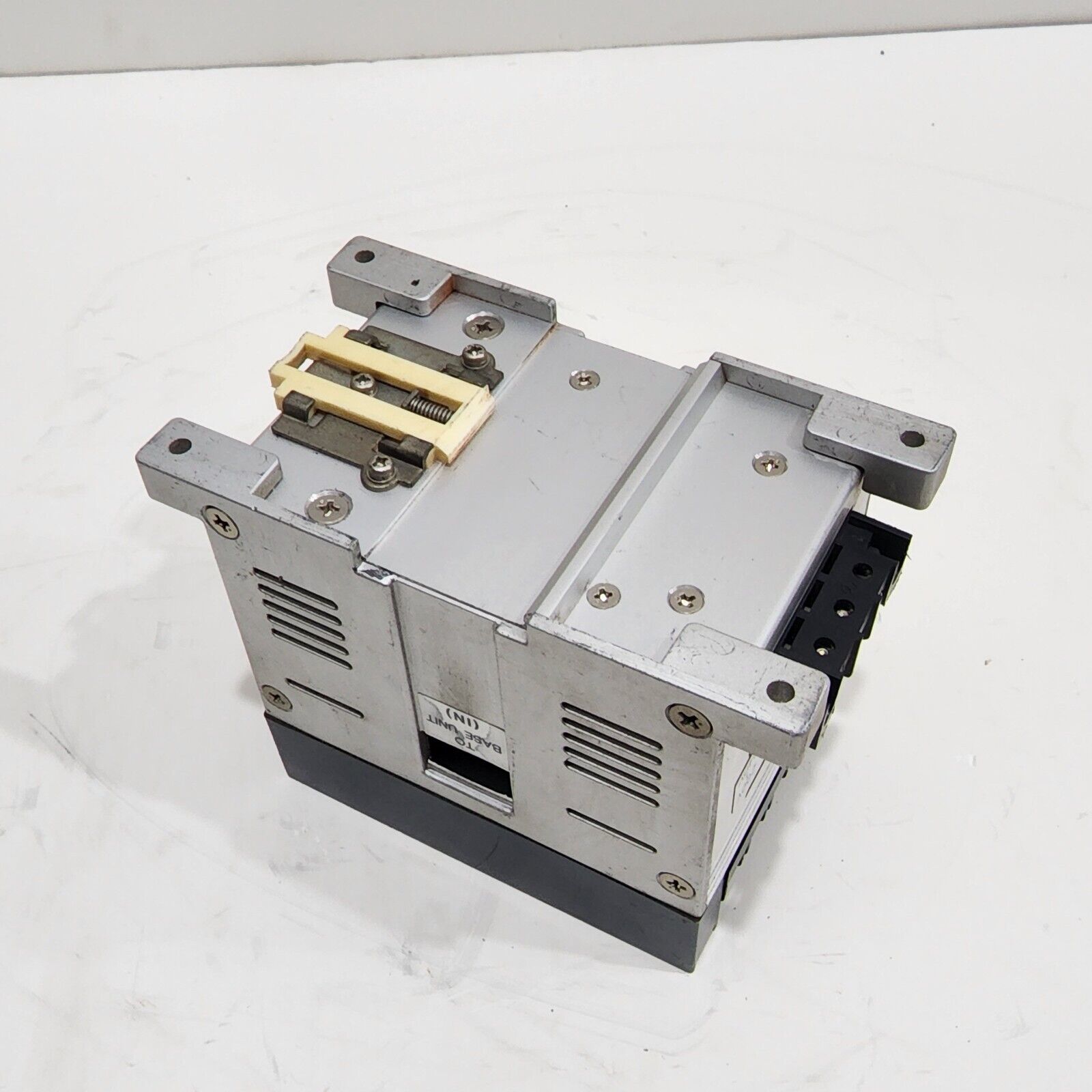 Idec PFA-1T081 Output Module Relay Out 8 Point PLC 100-120/200-240 VAC PFA1T081