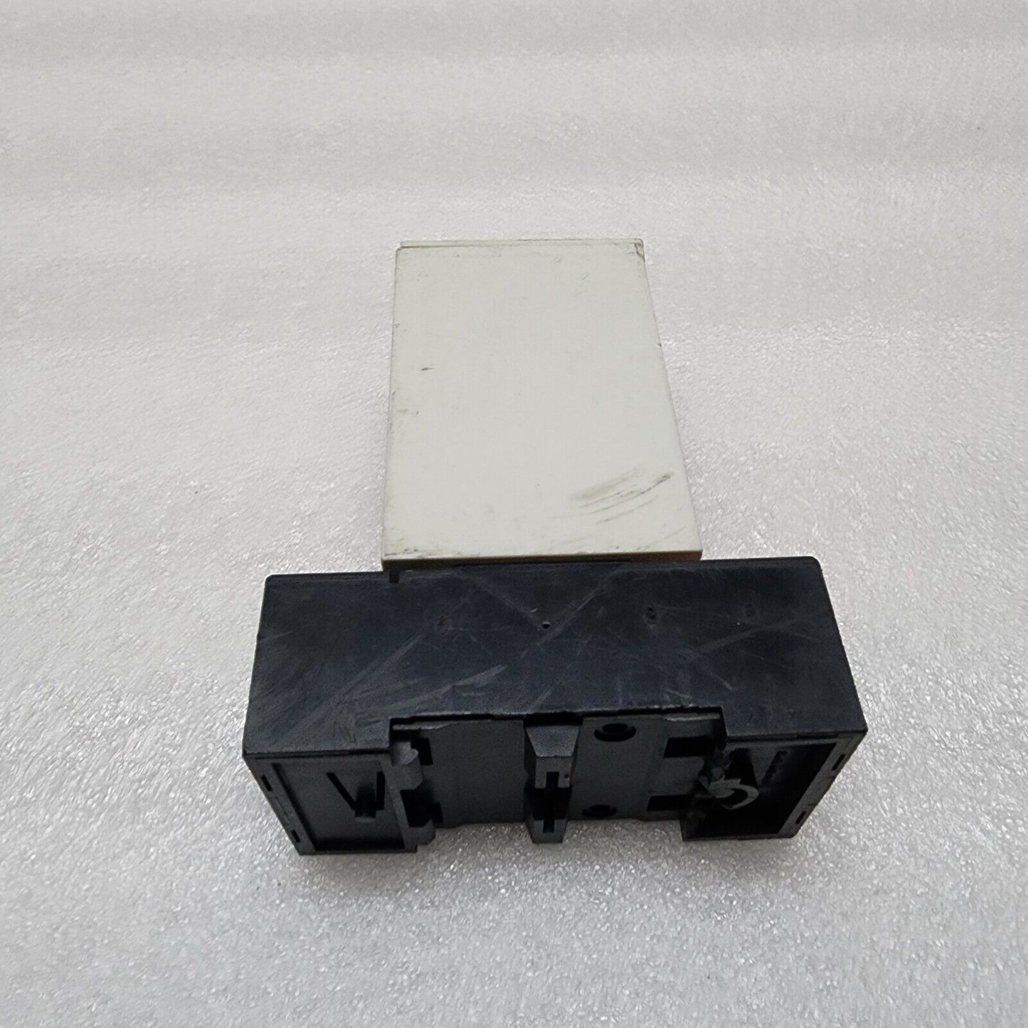 CROUZET PU2R1 TIME LAG RELAY 88867305 24VDC/24-240VAC