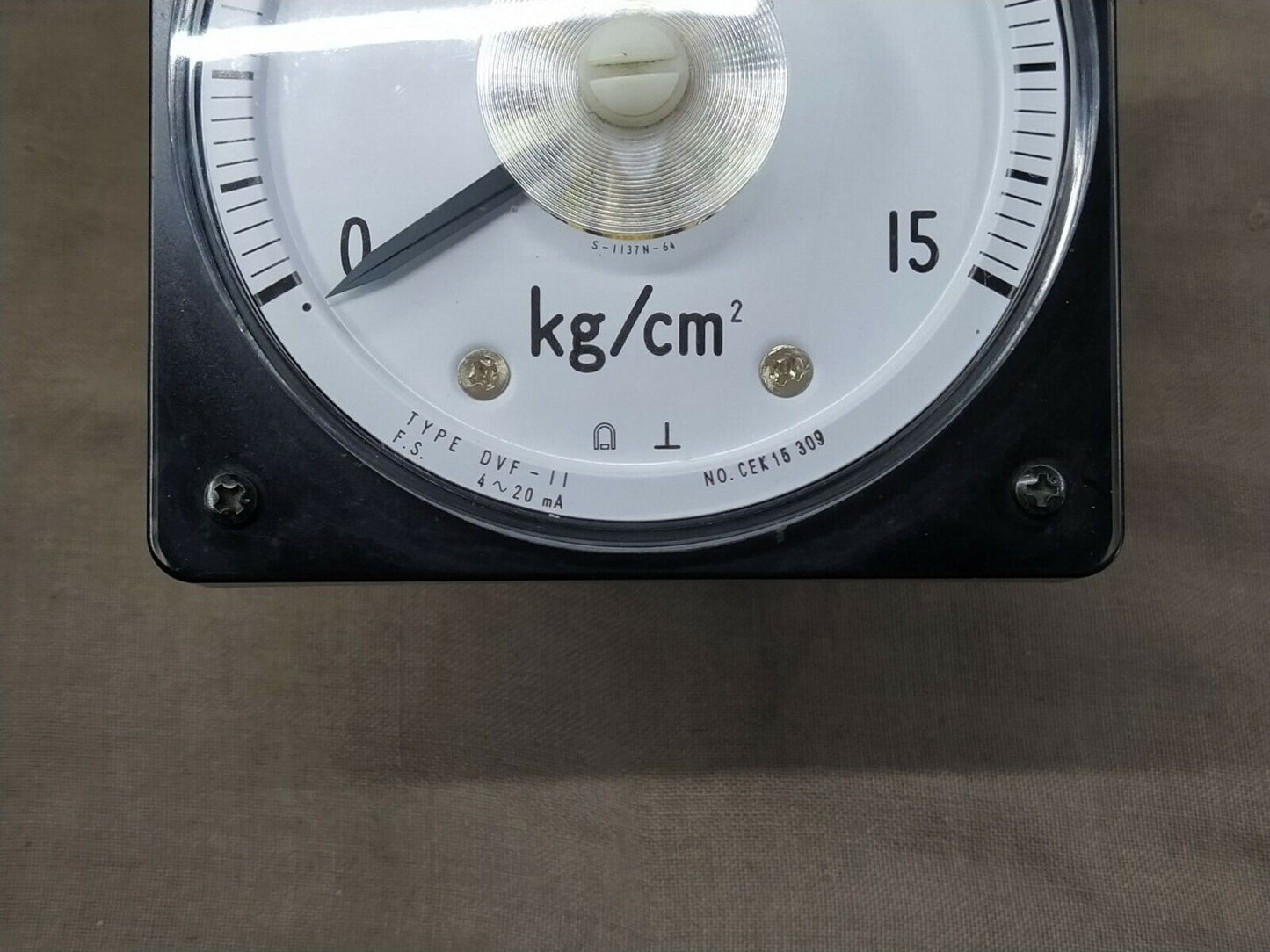 Toyo Keiki DVF-11 Pressure Indicator 0-15 kg/cm2