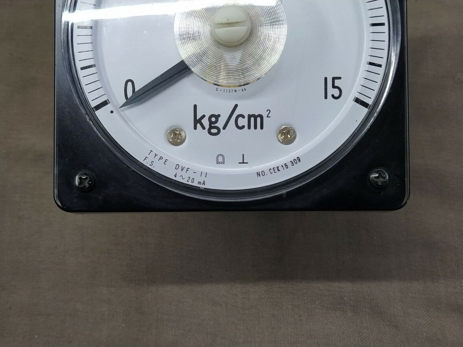 Toyo Keiki DVF-11 Pressure Indicator 0-15 kg/cm2