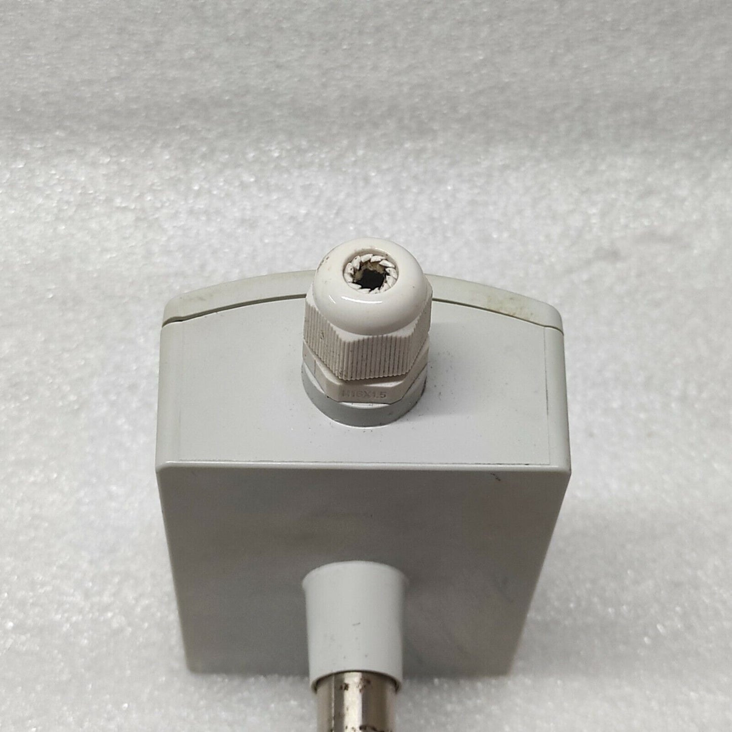 HONEYWELL H7080B3103 TEMPERATURE-HUMIDITY DUCT SENSOR 24VAC/DC PT1000