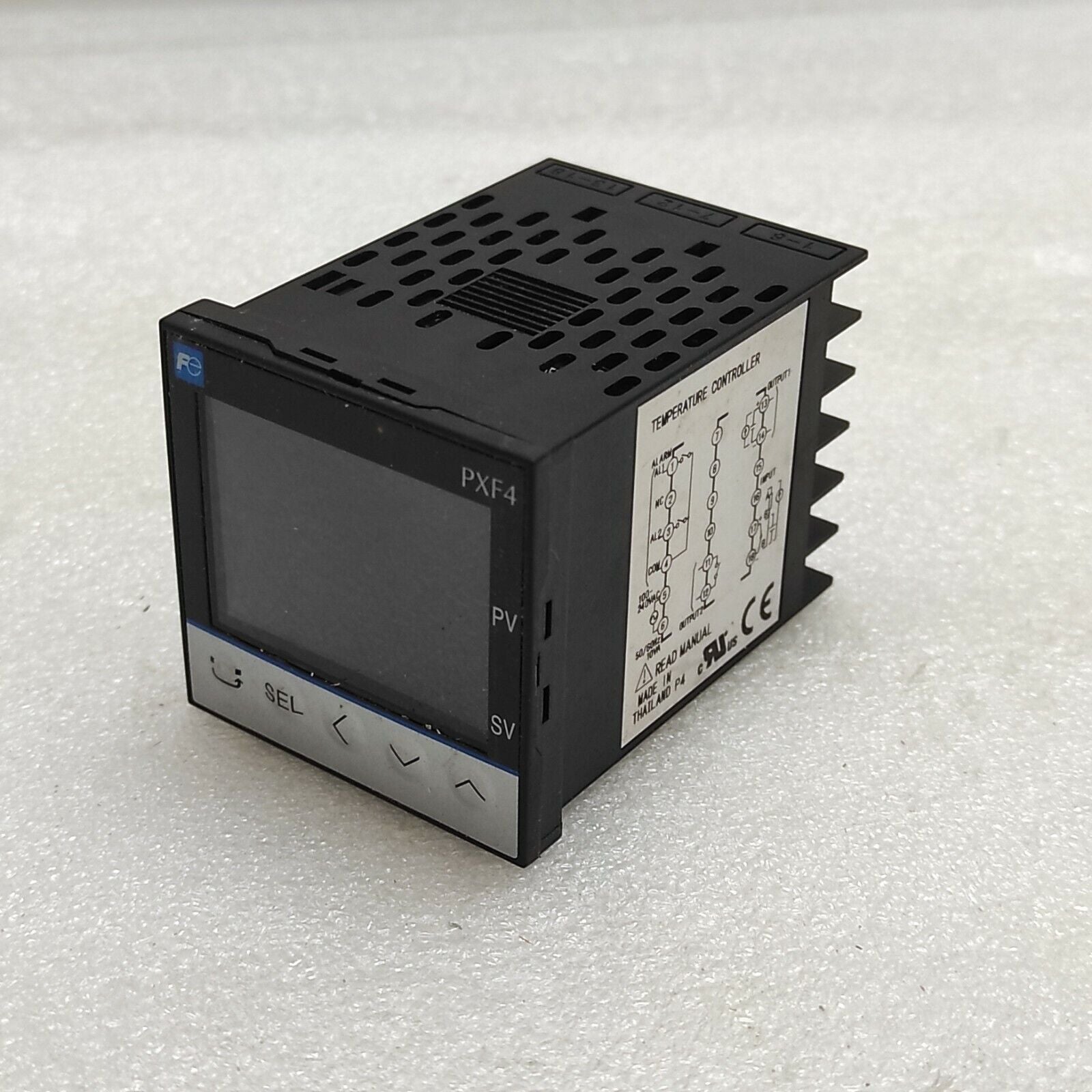 FUJI ELECTRIC PXF4 TEMPERATURE CONTROLLER PXF4AEA2-1VY00-P 100-240V 48X48MM