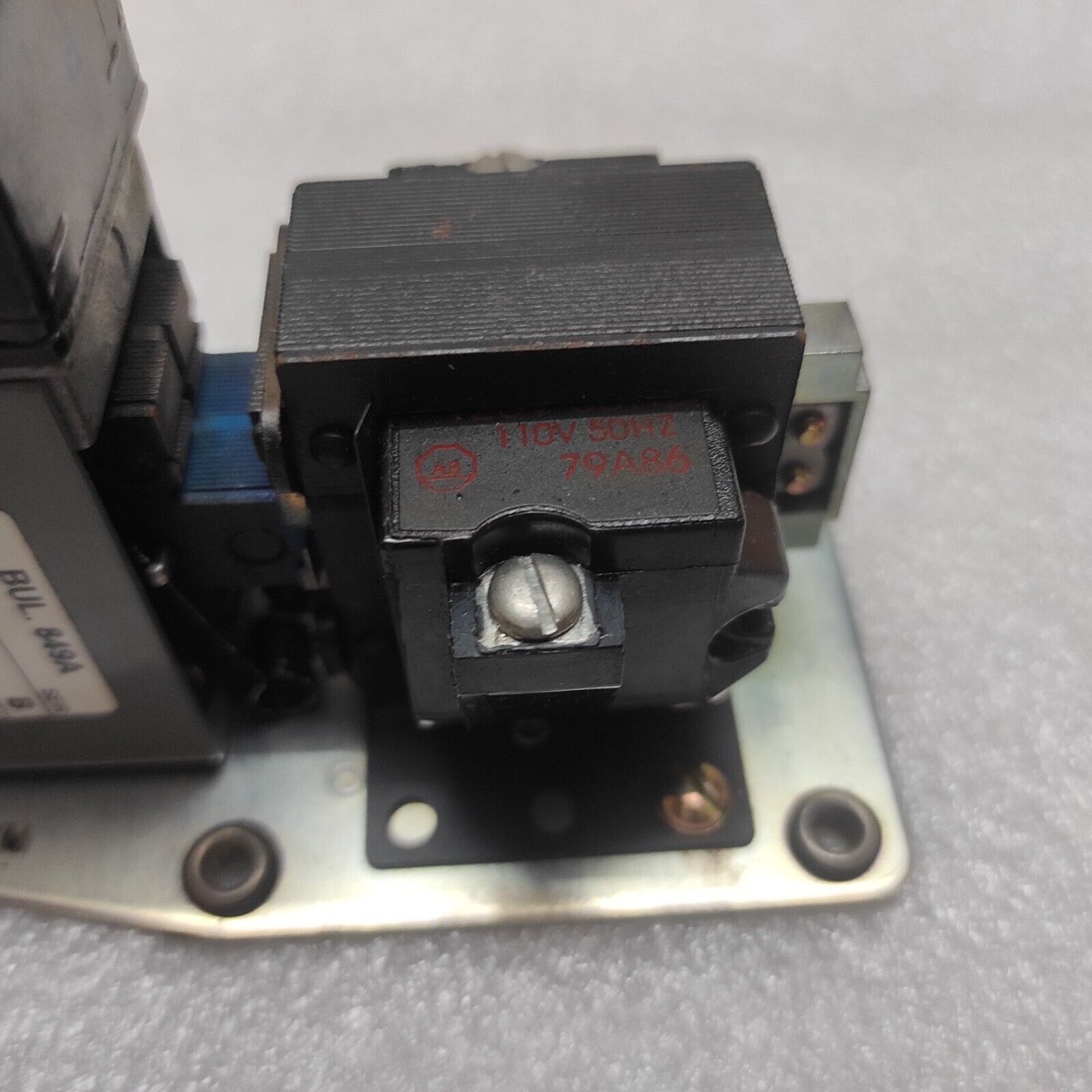 ALLEN BRADLEY BULLETIN 849A CAT 849A-ZOD24 PNEUMATIC TIMING RELAY COIL VOLTAGE 1