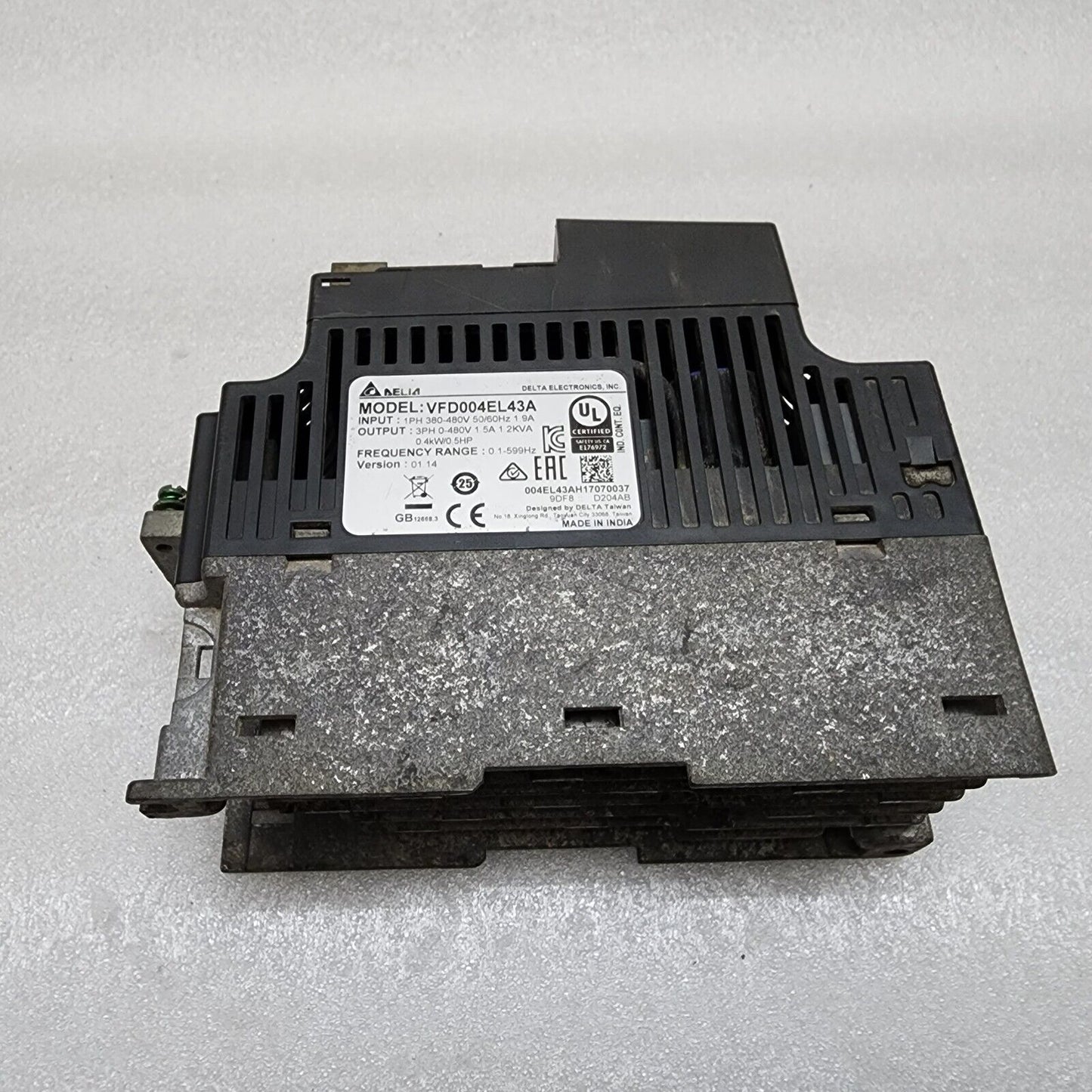 DELTA VFD-EL 3-PH INVERTER DRIVE VFD004EL43A 0.4kW/0.5HP