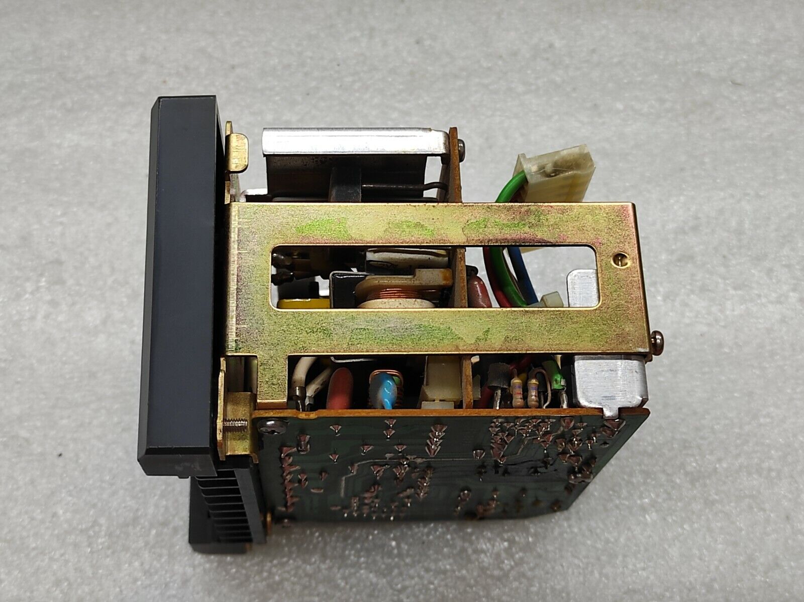 SIEMENS SIMATIC TI305-04B PROGRAMMABLE CONTROLLER UNIT 115-230V