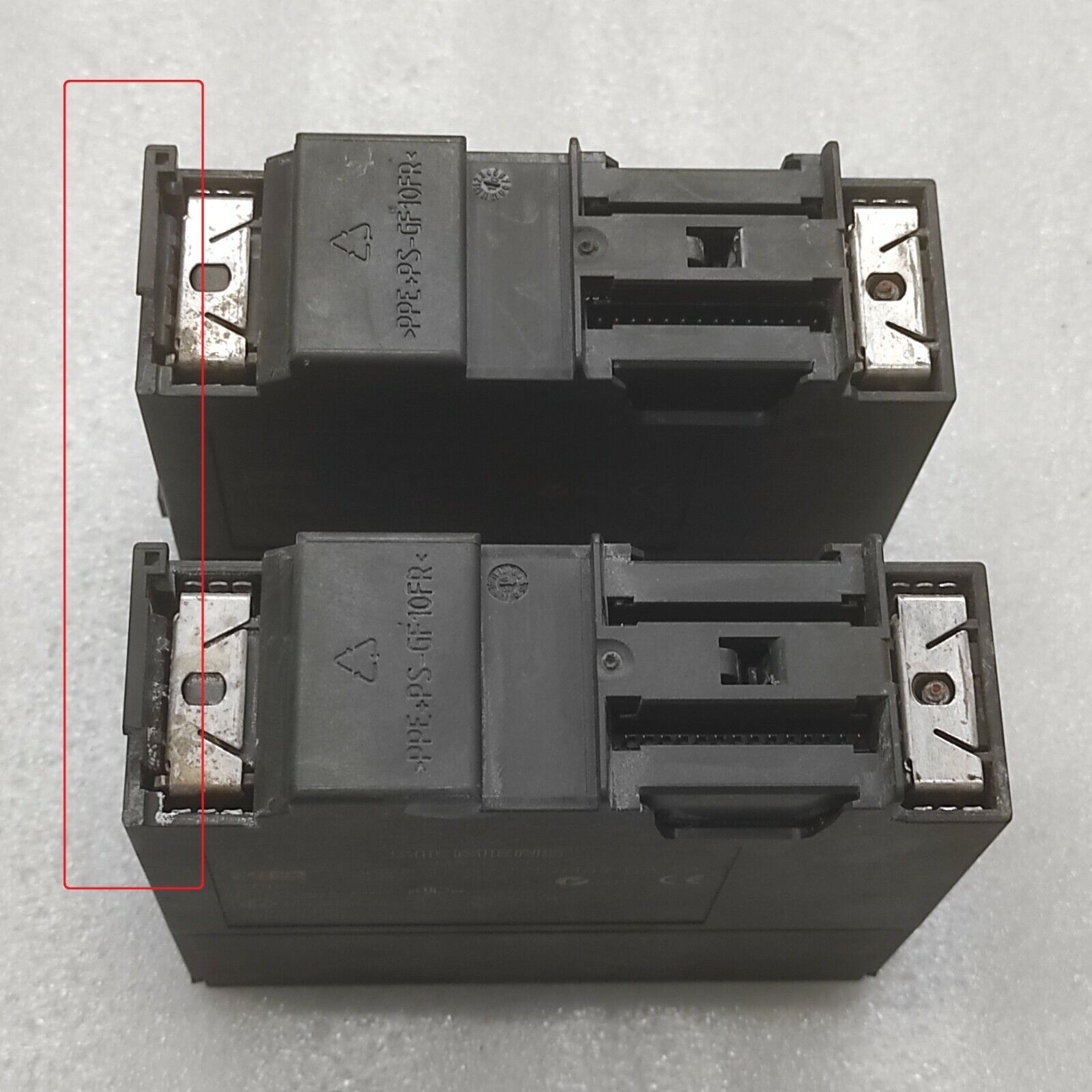 SIEMENS 6ES7 322-1HH01-0AA0 OUTPUT MODULE
