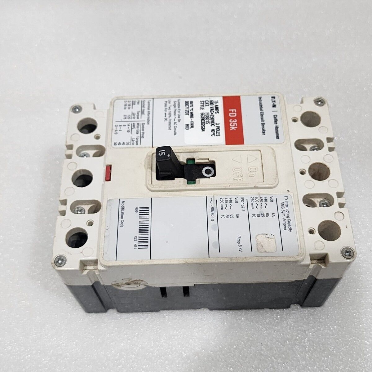 EATON CUTLER HAMMER FD3015 3-POLE CIRCUIT BREAKER 15A