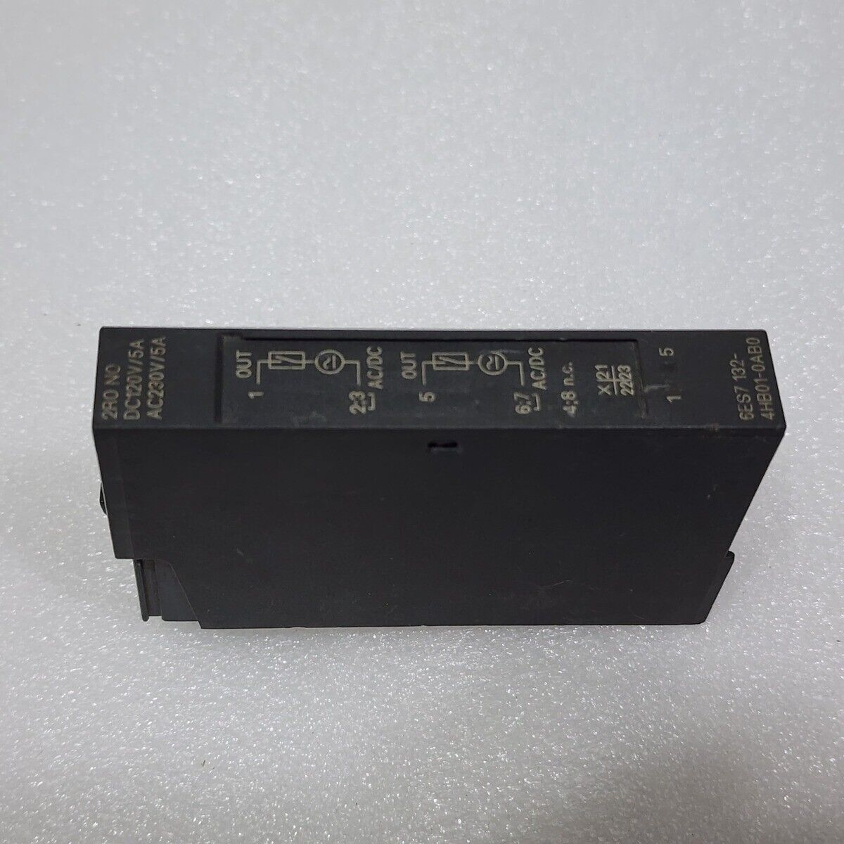 SIEMENS 6ES7 132-4HB01-0AB0 DIGITAL I/O MODULE