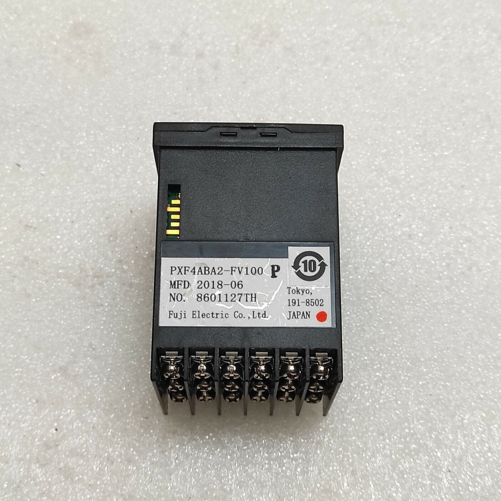 FUJI ELECTRIC PXF4 TEMPERATURE CONTROLLER PXF4ABA2-FV100-P 100-240V 48X48 MM